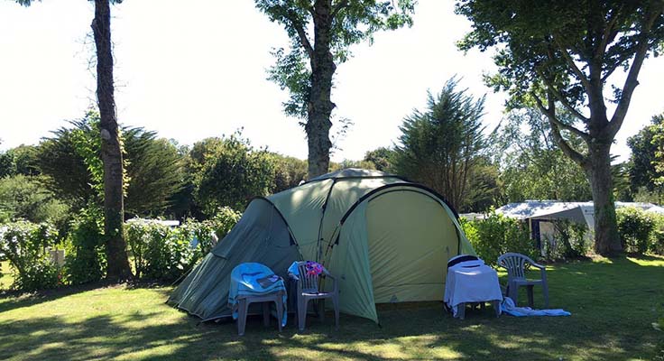 Les emplacements nus du camping 4 étoiles Le Helles