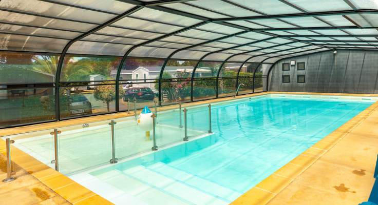 piscine couverte, le helles, camping